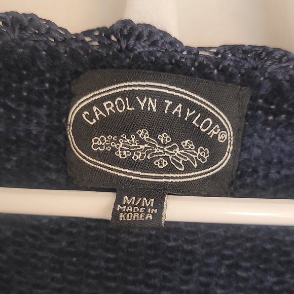 Cozy Vintage Carolyn Taylor Floral Embroidered Navy Sweater - Picture 8 of 10